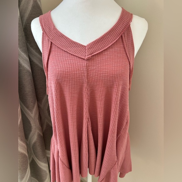 Pink Sleeveless Ribbed Top - Picture 1 of 7